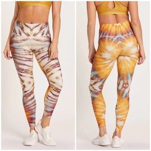 Niyama Sol lions mane tie dye barefoot leggings large